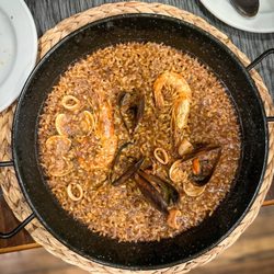 Guell - delicious paella