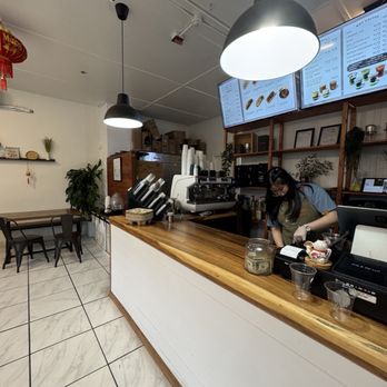 Drip & Sip - Coffee & Tea Near Me - Tukwila, Washington
