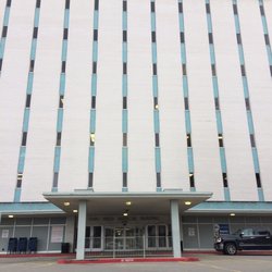 Seven Oaks Women's Center - Suite 200 in this building.
