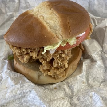 Jack's Family Restaurant - my Fried Chicken Deluxe Sandwich - Fast Food Near Me - Jackson, Tennessee