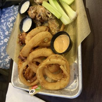 Buffalo Wild Wings - Lunch Special for $14 - Chicken Wings Near Me - Pearl City, Hawaii Buffalo Wild Wings - Lunch Special for $14 - Chicken Wings Near Me - Pearl City, Hawaii