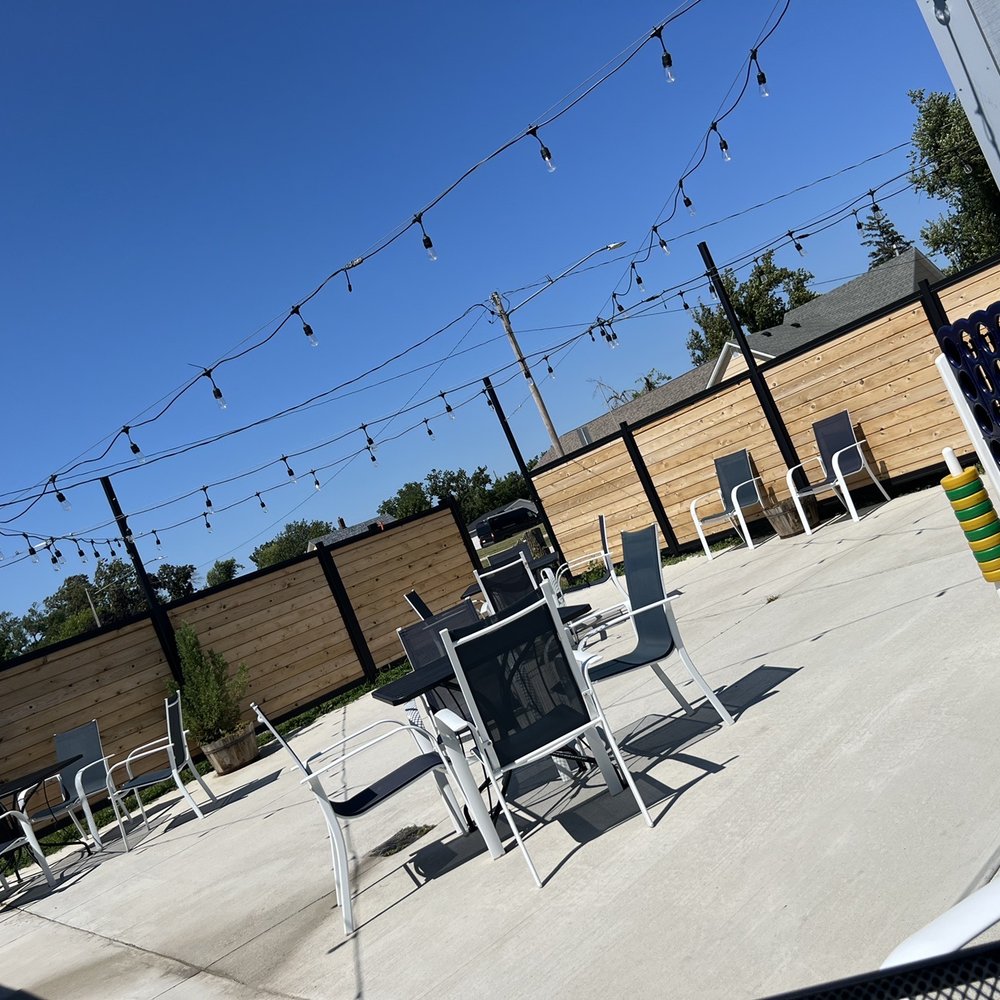 Fenceline Beer Lab - Patio - Brewpubs Near Me - Huxley, Iowa Fenceline Beer Lab - Patio - Brewpubs Near Me - Huxley, Iowa