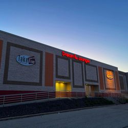 Marcus South Shore Cinema - Exterior