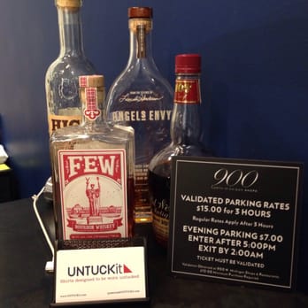 UNTUCKit - Drink selection as you wait. - Women's Clothing Near Me - Chicago, Illinois