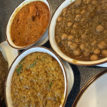 Shalimar Restaurant - Regular naan, Chicken Tikka Masala, chicken tandoori, chickpeas and eggplant dishes. - Indian Near Me - Sacramento, California Shalimar Restaurant - Regular naan, Chicken Tikka Masala, chicken tandoori, chickpeas and eggplant dishes. - Indian Near Me - Sacramento, California