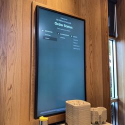 Starbucks - Very cool queue screen
