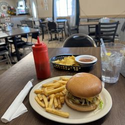 Arrey Cafe - Green Chile Cheeseburger