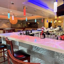 Shayu Asian Grill & Sushi Bar - Bar area