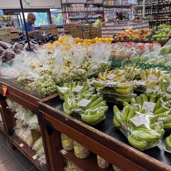 88 Manor Market - Hayward - Inside 88 Manor Market, Hayward, CA. - Grocery Near Me - Hayward, California