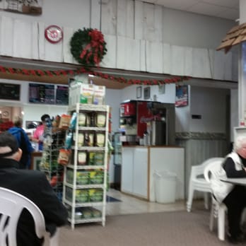 M&M's Natural JAZ - the interior of a restaurant - Health Markets Near Me - Imperial, Nebraska