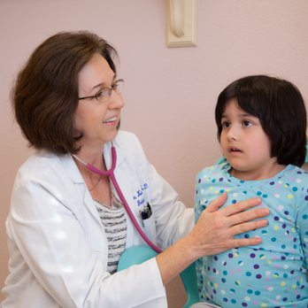 Westside Pediatrics - Dr Kisch giving an exam - Pediatricians Near Me - Katy, Texas