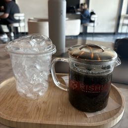 Early Gray Tea (Iced) Early Gray Tea (Iced)