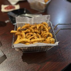 CM Chicken Hampton - Curly fries