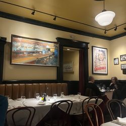 Louie's Italian Restaurant & Bar