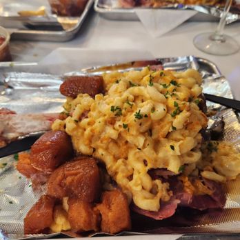 Stuff My Turkey - Turkey leg with Mac N Cheese and Yams on the side. A must try - Chicken Wings Near Me - Las Vegas, Nevada