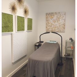 Beauty Theory Salon - Lash Room