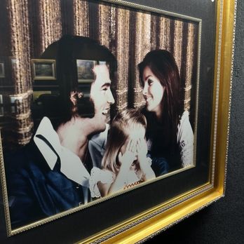 Graceland Mansion - Museums Near Me - Memphis, Tennessee