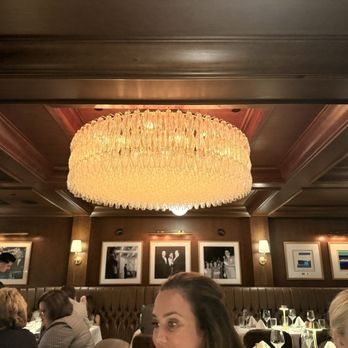 Sinatra Bar & Lounge - Chandeliers - Italian Near Me - Nashville, Tennessee Sinatra Bar & Lounge - Chandeliers - Italian Near Me - Nashville, Tennessee