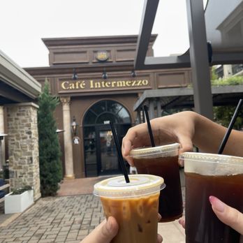 Café Intermezzo - Avalon - Caramel macchiato and two Americano drinks - Coffee & Tea Near Me - Alpharetta, Georgia Café Intermezzo - Avalon - Caramel macchiato and two Americano drinks - Coffee & Tea Near Me - Alpharetta, Georgia