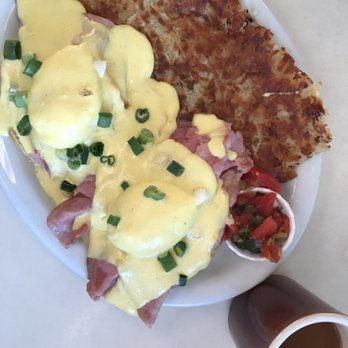 Esau's Cafe - Breakfast & Brunch Near Me - Carpinteria, California Esau's Cafe - Breakfast & Brunch Near Me - Carpinteria, California