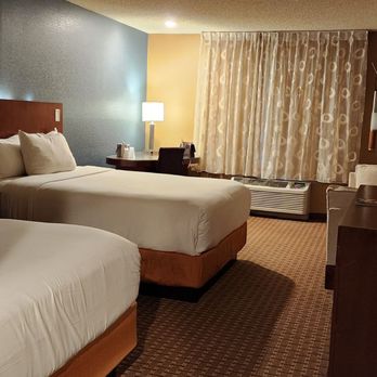 Excalibur Hotel - 2 queen beds. Very comfy. - Hotels Near Me - Las Vegas, Nevada Excalibur Hotel - 2 queen beds. Very comfy. - Hotels Near Me - Las Vegas, Nevada