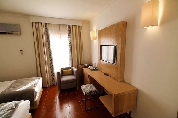 Best Western Hotel Dom Bernardo by null