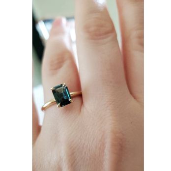 Calvin's Fine Jewelry - Teal Sapphire - Jewelry Near Me - Austin, Texas