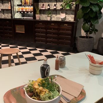 Le Botaniste - New top spot  Le botaniste  Let the food be the medicine  Plant based, organic, botanical and sooo tasty  Absolute love - Wine Bars Near Me - New York, New York