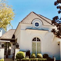 La Painting & Repairs - Light and bright exterior paint in Baton Rouge.