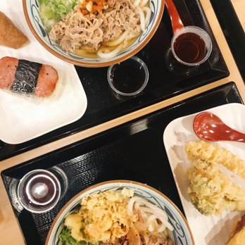 Marugame Udon - 9 hot regular and beef hot regular with musubi and tempura - Japanese Near Me - Costa Mesa, California