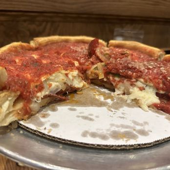 Giordano's - Chicago Classic - Pizza Near Me - Chicago, Illinois