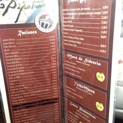 Caserío Pipatune - Una carta con las tapas