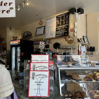 Moonside Bakery & Cafe - Bakeries Near Me - Half Moon Bay, California