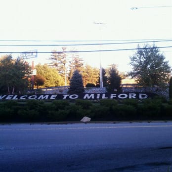 Upper Charles River Trail - @ Route 85 Intersection (well one of them) - Parks Near Me - Milford, Massachusetts