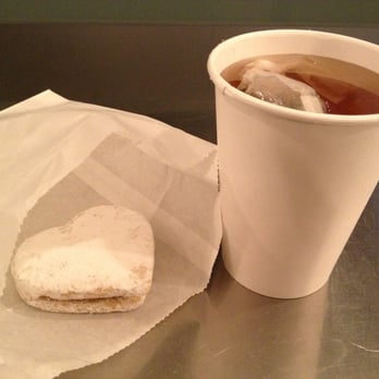 Caffe Luxxe - shortbread dulce de leche heart cookie with golden pu ehr tea, YUM! - Coffee & Tea Near Me - Santa Monica, California Caffe Luxxe - shortbread dulce de leche heart cookie with golden pu ehr tea, YUM! - Coffee & Tea Near Me - Santa Monica, California