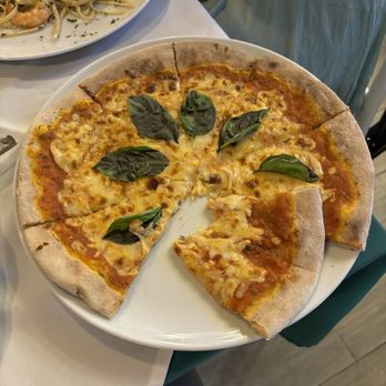 La Terraza Di Roma - Margarita Pizza - Italian Near Me - Puerto Vallarta, JAL La Terraza Di Roma - Margarita Pizza - Italian Near Me - Puerto Vallarta, JAL