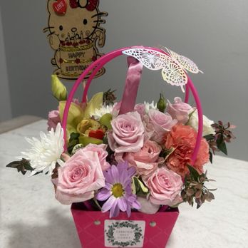 Cerritos Hills Florist - Pre-made arrangement!! - Florists Near Me - Cerritos, California Cerritos Hills Florist - Pre-made arrangement!! - Florists Near Me - Cerritos, California