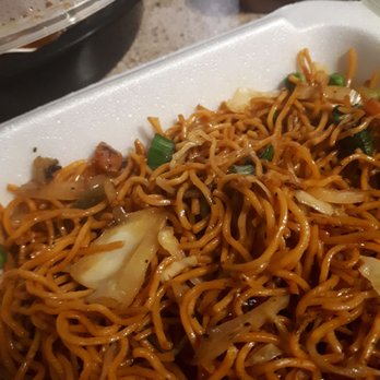 Everest Hakka House - Not even filled to the box! - Hakka Near Me - Etobicoke, Ontario