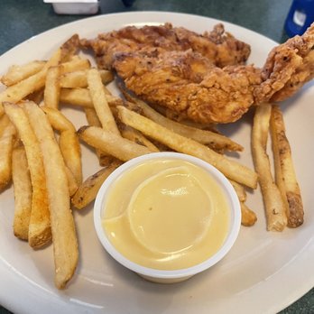 Metro Diner - Kids chicken tenders and fries - American Near Me - Matthews, North Carolina