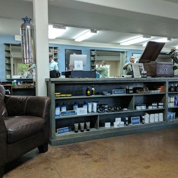 Barber Blues - About to get lined up, top and bottom! Chill vibe! - Barbers Near Me - Sacramento, California Barber Blues - About to get lined up, top and bottom! Chill vibe! - Barbers Near Me - Sacramento, California