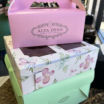 Altadena Bakery - Boxed Items - Desserts Near Me - Burbank, California Altadena Bakery - Boxed Items - Desserts Near Me - Burbank, California