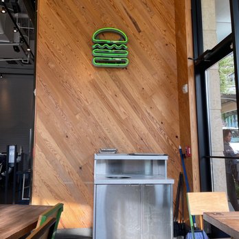 Shake Shack Buckhead - Burgers Near Me - Atlanta, Georgia Shake Shack Buckhead - Burgers Near Me - Atlanta, Georgia