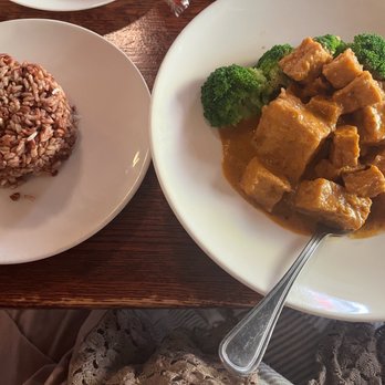 Absolute Thai Restaurant - Penang curry with tofu, delicious! - Thai Near Me - Washington, DC, District of Columbia