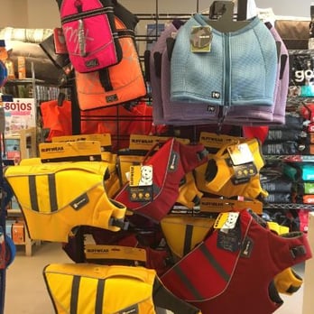 Mutt Life - Pet Stores Near Me - Milton, Ontario