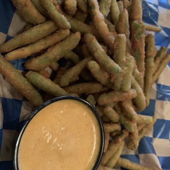 Blue Tractor Barbeque - Green bean appetizer - American Near Me - Traverse City, Michigan