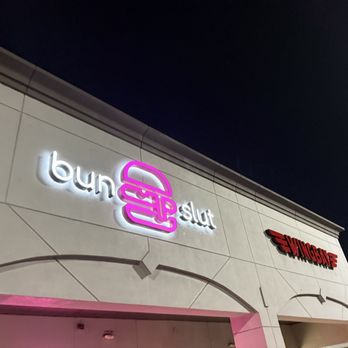 BunSlut - Burgers Near Me - Houston, Texas