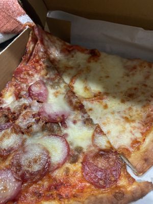 Jonny's Pizza by null