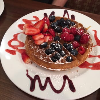 Brunch Cafe-Roselle - Berry waffle! - Breakfast & Brunch Near Me - Roselle, Illinois