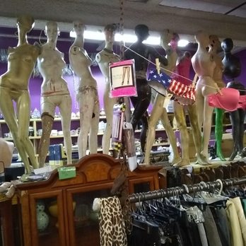 Eva B - ?!? - Used, Vintage & Consignment Near Me - Montreal, Quebec Eva B - ?!? - Used, Vintage & Consignment Near Me - Montreal, Quebec