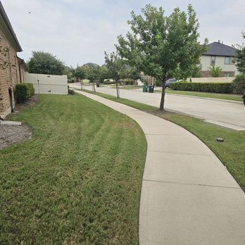 Hernandez Roofing & Siding - Roofing Near Me Hernandez Roofing & Siding - Roofing Near Me